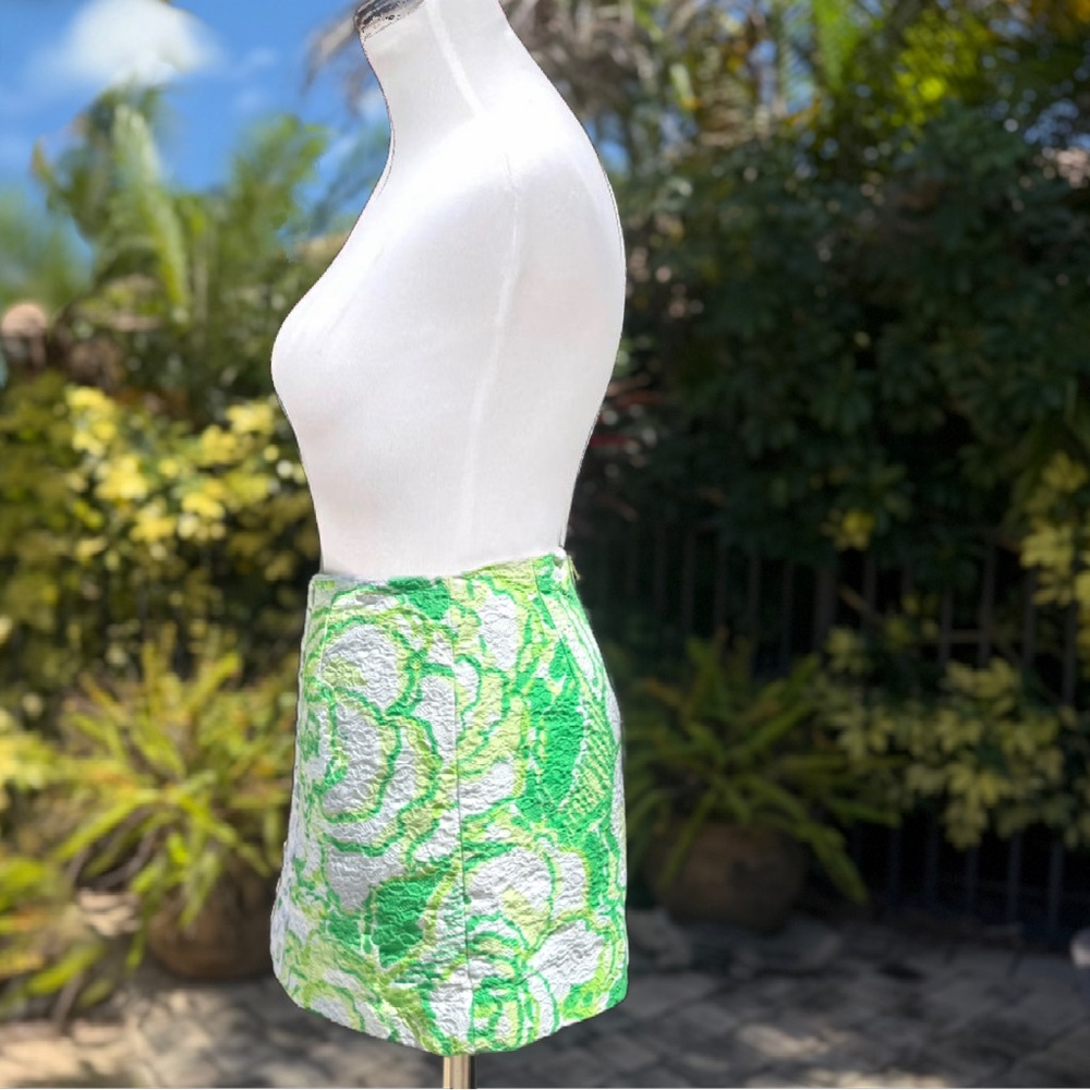 💥🆕💥 Lilly Pulitzer Tate Skirt (Resort White Heart Breaker) - Picture 3 of 8